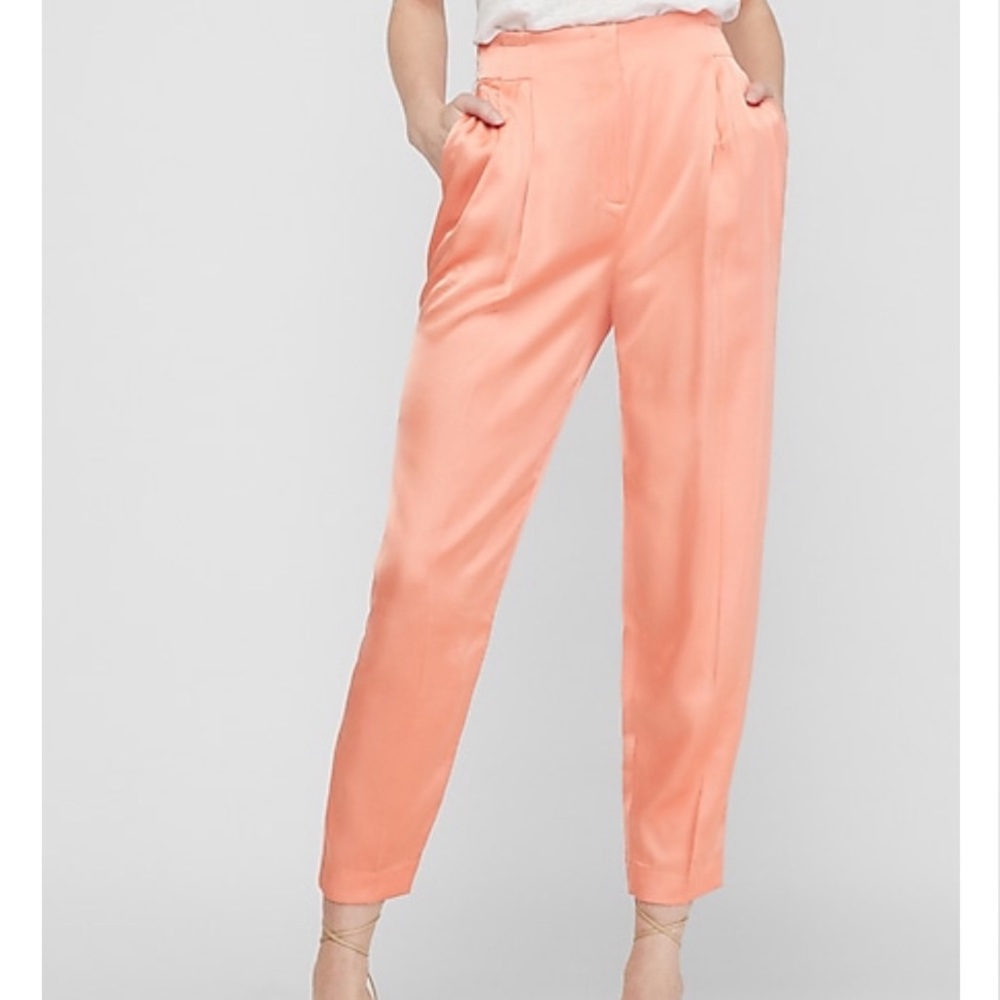 Express Highwaisted anklejoggerpants silk coral XS